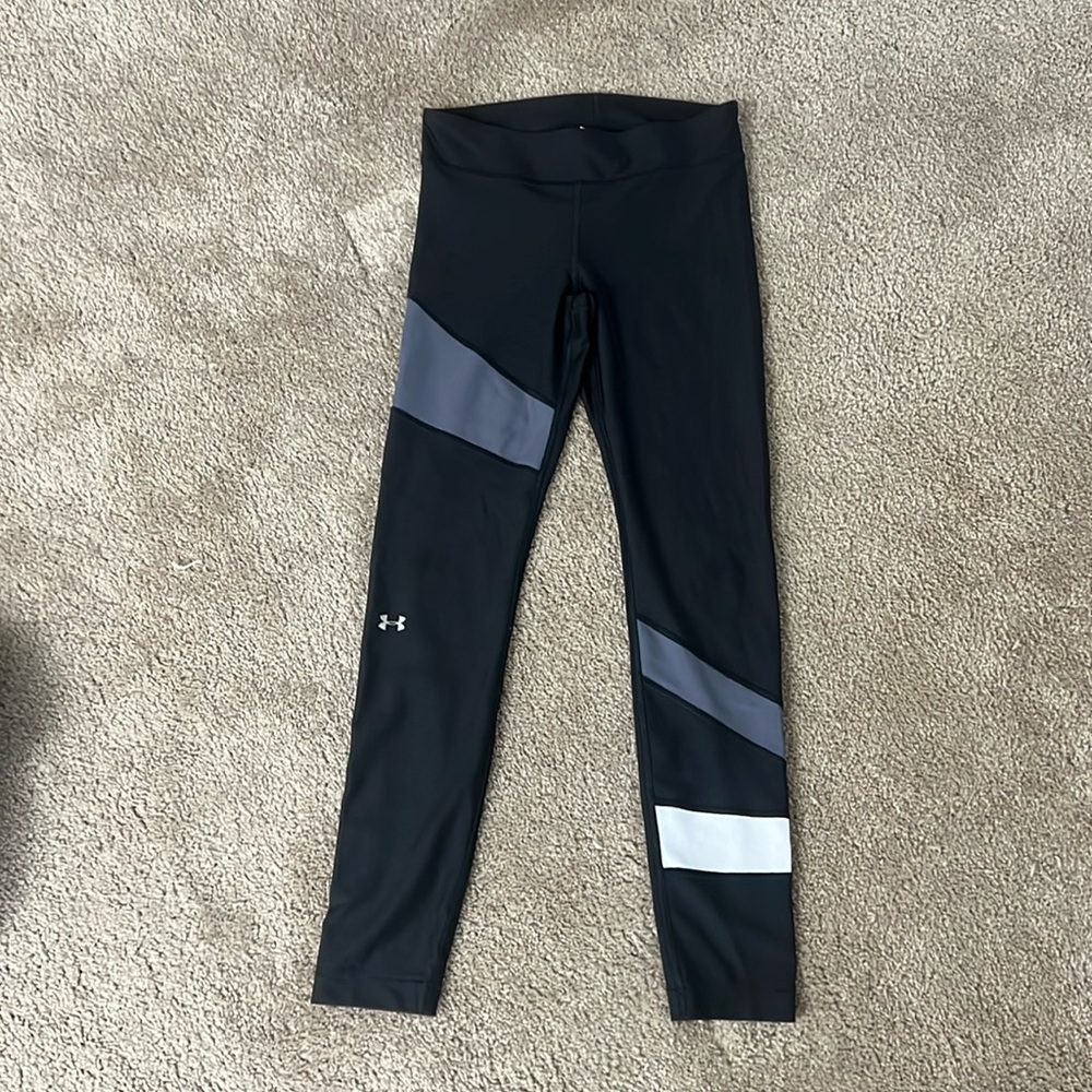 Under Armour Compression Leggings. Size Medium.